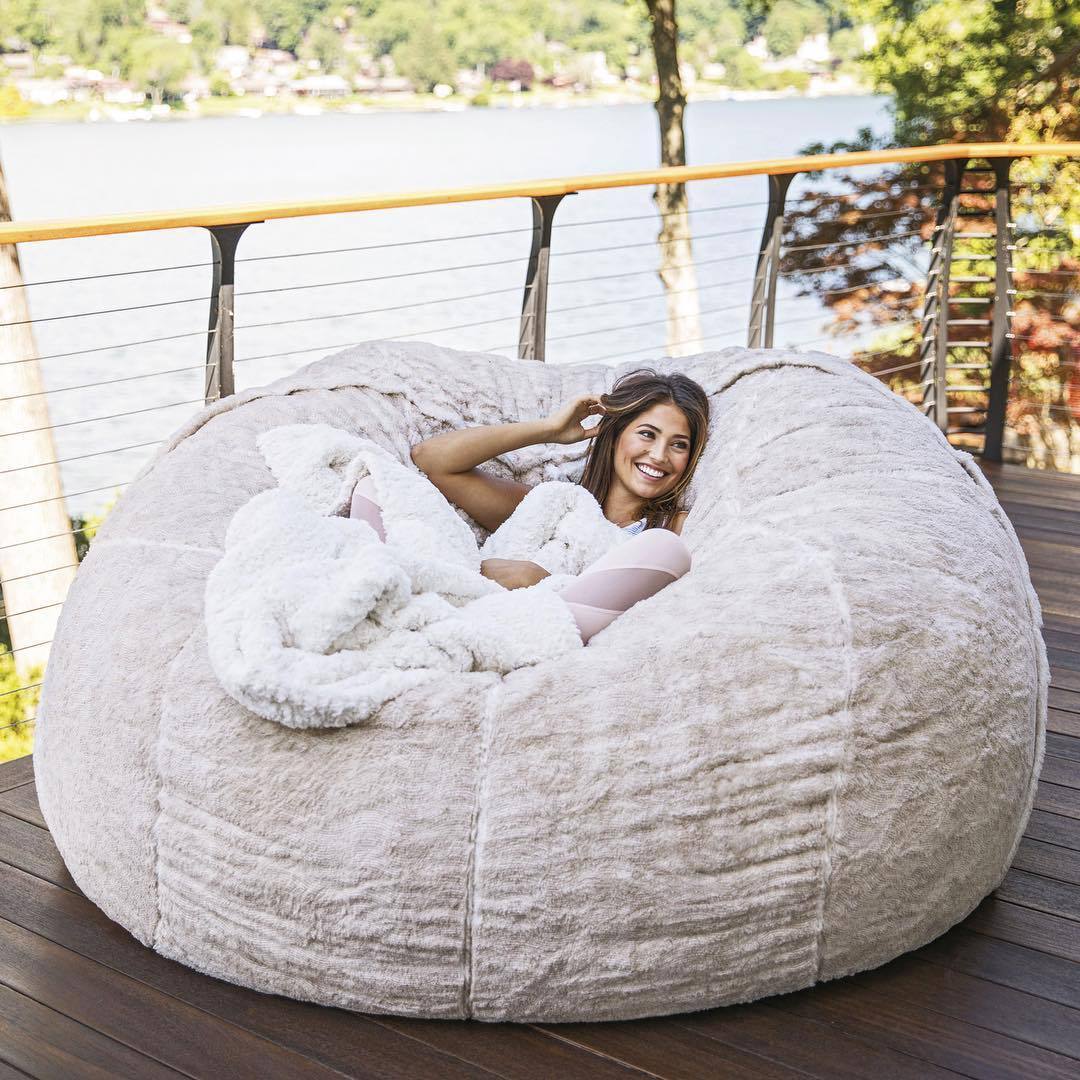 Faux Fur Couch Cover – Luxurious Comfort